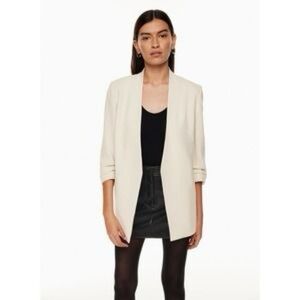 Aritzia Babaton Power Hip Blazer 0 Birch